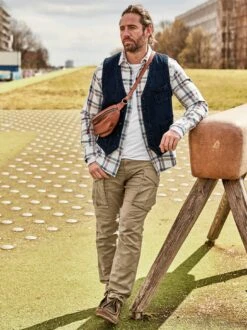 Rustikales Denimhemd -Bekleidungsverkauf Geschäft EC10 4562 DF 1