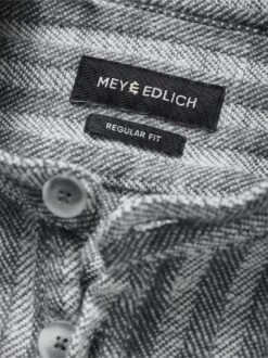 Bildhauerhemd -Bekleidungsverkauf Geschäft EC10 4694 DG