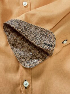 Handschrift-Hemd -Bekleidungsverkauf Geschäft EC10 4736 DI