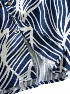 Grafiker-Kurzarmhemd -Bekleidungsverkauf Geschäft EC10 4746 DI 1