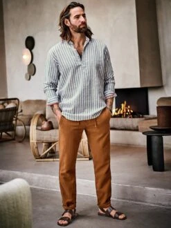 Pityusen-Fischerhemd -Bekleidungsverkauf Geschäft EC10 4752 DF