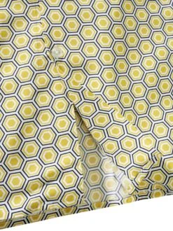 Waben-Hemd -Bekleidungsverkauf Geschäft EC10 4823 DH