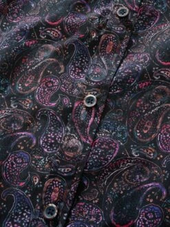 Bleib-dran-Hemd -Bekleidungsverkauf Geschäft EC10 4856 DI