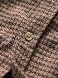 Tritt-raus-Hemd -Bekleidungsverkauf Geschäft EC10 6022 DI 1