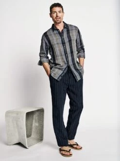 Naturzeit-Hemd -Bekleidungsverkauf Geschäft EC10 6121 DF 1