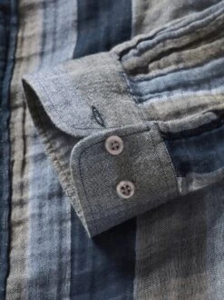 Naturzeit-Hemd -Bekleidungsverkauf Geschäft EC10 6121 DH