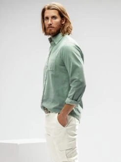 Gefährten-Cordhemd -Bekleidungsverkauf Geschäft EC10 6332 DD