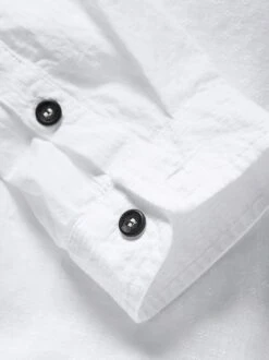 Hemd Mi29lske -Bekleidungsverkauf Geschäft EC10 6860 DH 1