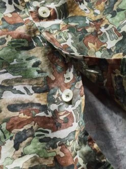 Wasserfarben-Hemd -Bekleidungsverkauf Geschäft EC10 7245 DH 2