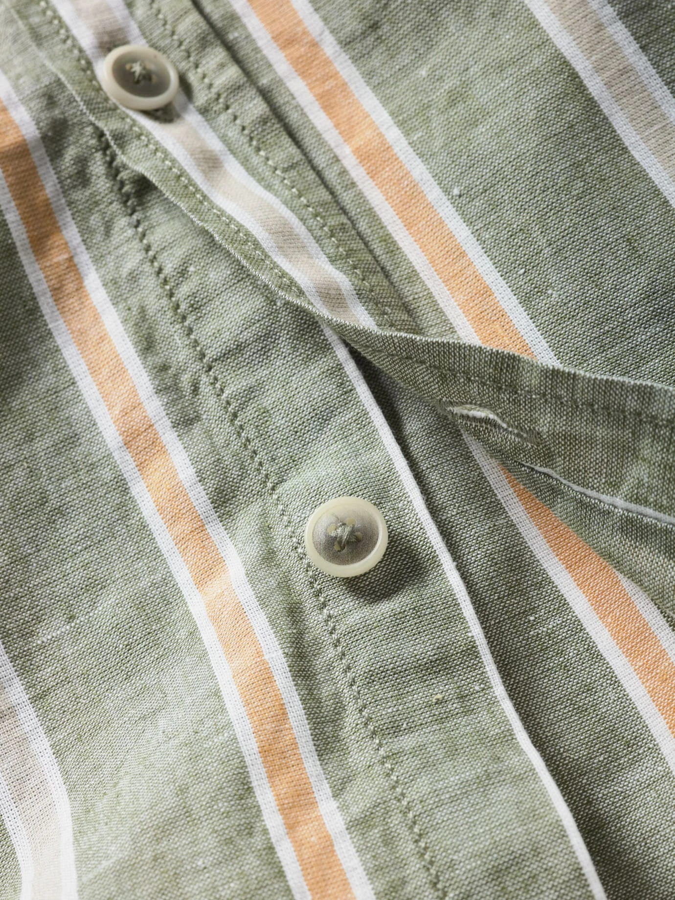 Ausgeglichenes Leinenhemd 8 Ausgeglichenes Leinenhemd – Bild 6