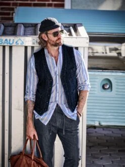 Ausgeglichenes Leinenhemd 31 Ausgeglichenes Leinenhemd -Bekleidungsverkauf Geschäft EC10 7386 DF