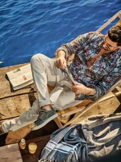 Honolulu-Hemd -Bekleidungsverkauf Geschäft EC10 7436 DF 1