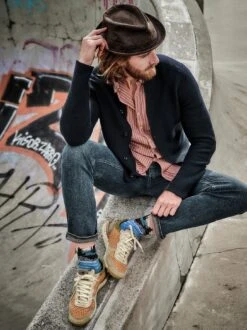 Graduiertes Hemd -Bekleidungsverkauf Geschäft EC10 7457 DE 1