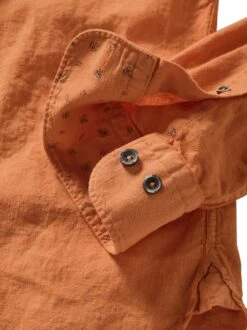 Leinenhemd Gibraltar -Bekleidungsverkauf Geschäft EC10 7516 DH