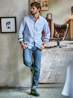 Modus-Karohemd 33 Modus-Karohemd -Bekleidungsverkauf Geschäft EC10 7535 DF 1