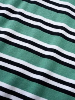 Lineardesign-Shirt -Bekleidungsverkauf Geschäft EC23 6048 DH 1