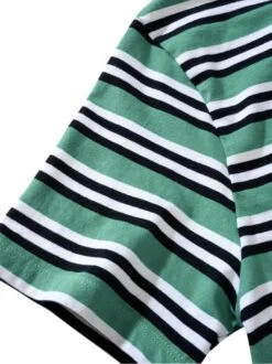 Lineardesign-Shirt -Bekleidungsverkauf Geschäft EC23 6048 DI