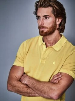 Gefährten-Polo -Bekleidungsverkauf Geschäft EC23 6098 DF