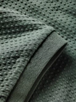 Auf-den-Punkt-Shirt -Bekleidungsverkauf Geschäft EC23 6155 DH