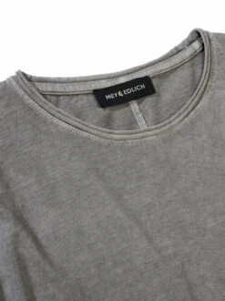 Mineralisches Shirt 30 Mineralisches Shirt -Bekleidungsverkauf Geschäft EC23 6239 DG