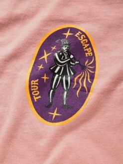 Fabelhaftes Shirt -Bekleidungsverkauf Geschäft EC23 6254 DH