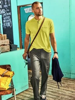 Endorphin-Polo -Bekleidungsverkauf Geschäft EC23 6294 DF