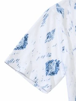 T-Shirt Cirune -Bekleidungsverkauf Geschäft EC23 6470 DH