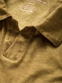 Majestic Polo -Bekleidungsverkauf Geschäft EC23 7734 DH