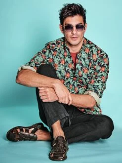 Backstein-Shirt 9 Backstein-Shirt -Bekleidungsverkauf Geschäft EC23 7837 DF 1