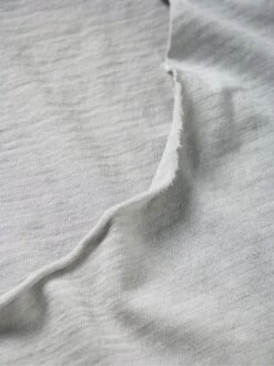 Grenzenlos-Longsleeve -Bekleidungsverkauf Geschäft EC23 7856 DH 1