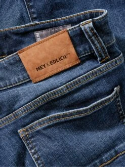 Bitcoin-Jeans -Bekleidungsverkauf Geschäft EC24 6013 DI