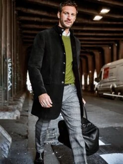 Loch-Ness-Hose -Bekleidungsverkauf Geschäft EC24 6053 DA