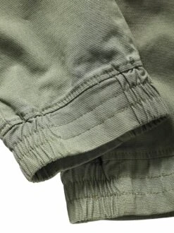 Multitool-Cargo -Bekleidungsverkauf Geschäft EC24 6084 DI