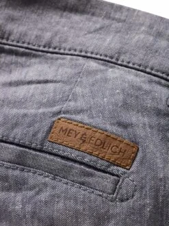 Von-bis-Chino -Bekleidungsverkauf Geschäft EC24 6097 DI 1