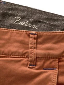 Barb`One Chino New Lexington -Bekleidungsverkauf Geschäft EC24 6112 DH