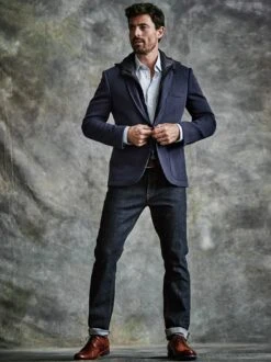 Kraftakt-Jeans -Bekleidungsverkauf Geschäft EC24 6121 DF