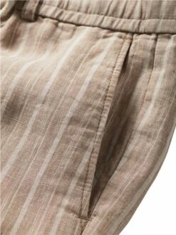 Smarte Leinenshorts -Bekleidungsverkauf Geschäft EC24 6150 DH