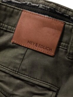 Macher-Cargo -Bekleidungsverkauf Geschäft EC24 6157 DI