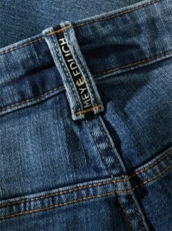 Endlos-Jeans -Bekleidungsverkauf Geschäft EC24 6160 DJ
