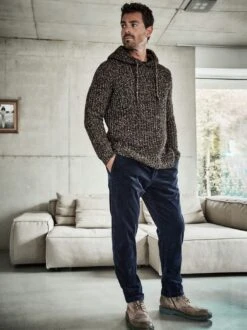 Geschichten-Cordchino 37 Geschichten-Cordchino -Bekleidungsverkauf Geschäft EC24 6185 DF