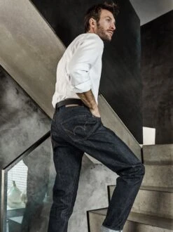 Jeans Nihon Menpu 33 Jeans Nihon Menpu -Bekleidungsverkauf Geschäft EC24 6190 DE 1