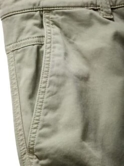 Frische Cargo -Bekleidungsverkauf Geschäft EC24 6214 DG