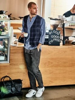 Lass-krisseln-Hose 25 Lass-krisseln-Hose -Bekleidungsverkauf Geschäft EC24 6237 DE