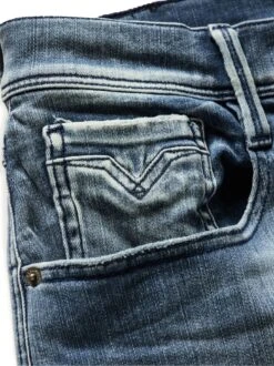 Jeans Anbass -Bekleidungsverkauf Geschäft EC24 6285 DG 1