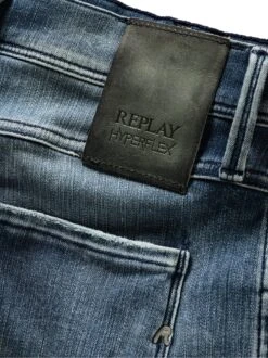 Jeans Anbass -Bekleidungsverkauf Geschäft EC24 6285 DJ 1