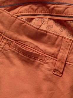 Gefährten-Shorts -Bekleidungsverkauf Geschäft EC24 6369 DH