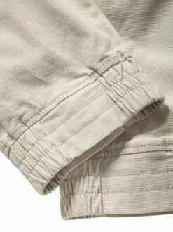 Multitool-Cargo -Bekleidungsverkauf Geschäft EC24 6375 DH