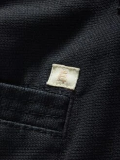 Multitool-Cargo -Bekleidungsverkauf Geschäft EC24 6377 DH