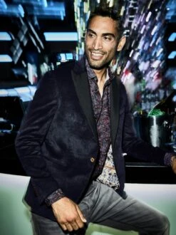 Jeans Tucker -Bekleidungsverkauf Geschäft EC24 6393 DD 1