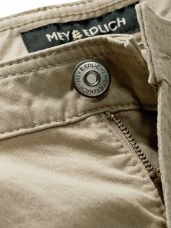 City-Cargo -Bekleidungsverkauf Geschäft EC24 6398 DH